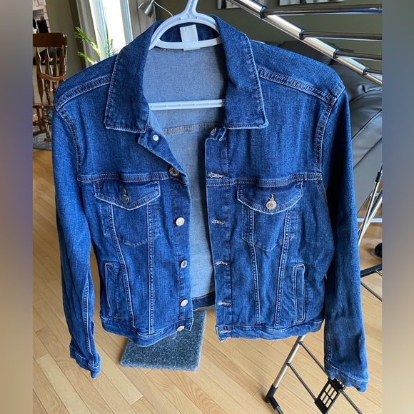 jean jacket never worn - Picture 1 of 3